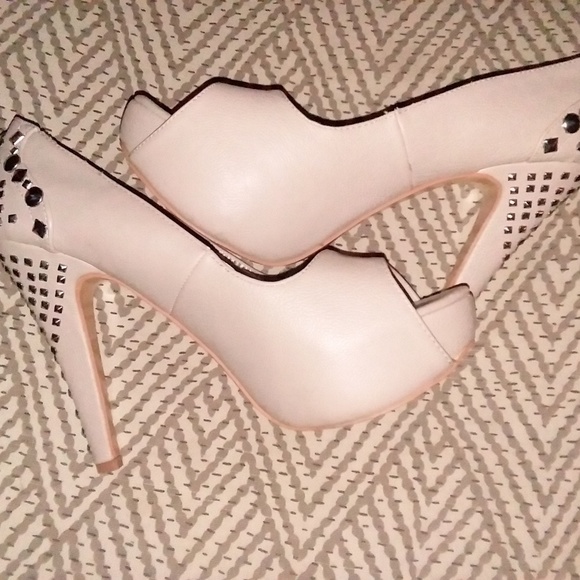 RUE21 Beige Studded High Heels $35 OBO - Picture 4 of 8